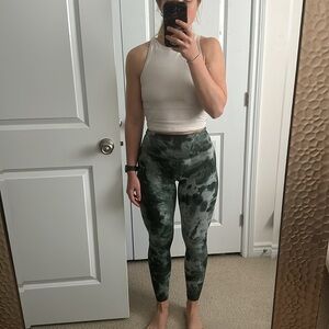 Tie-die Align Leggings 25”, Lululemon, Size 4